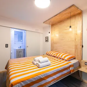 Apartment Kontra, Split